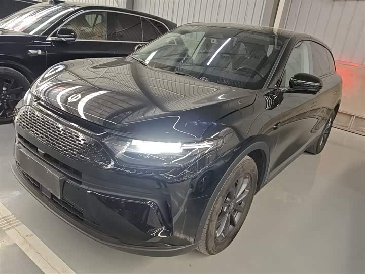 Фото 1 - Leapmotor C11