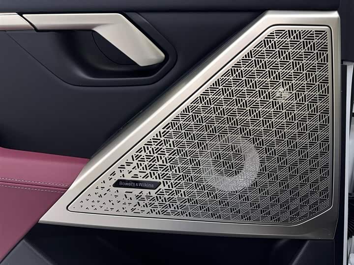 Фото 24 - BMW 5 Series