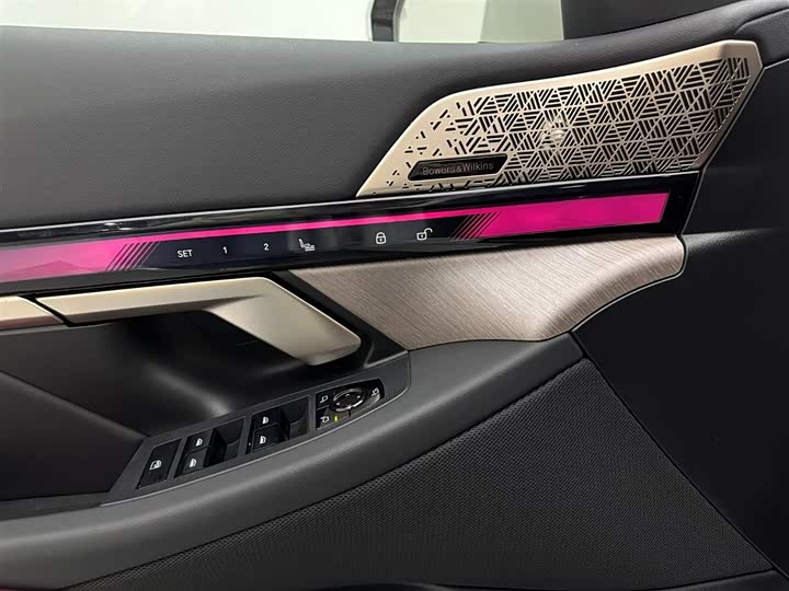 Фото 26 - BMW 5 Series