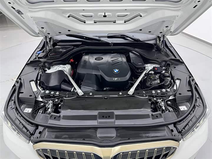 Фото 28 - BMW 5 Series