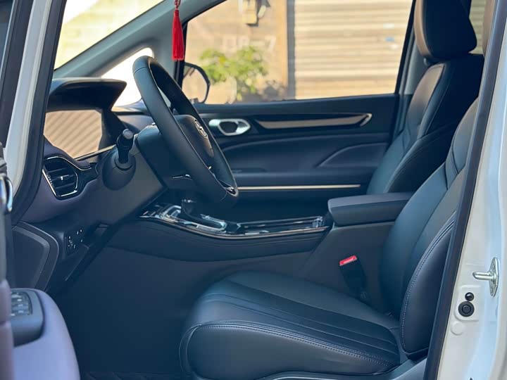 Фото 9 - GAC Trumpchi M6