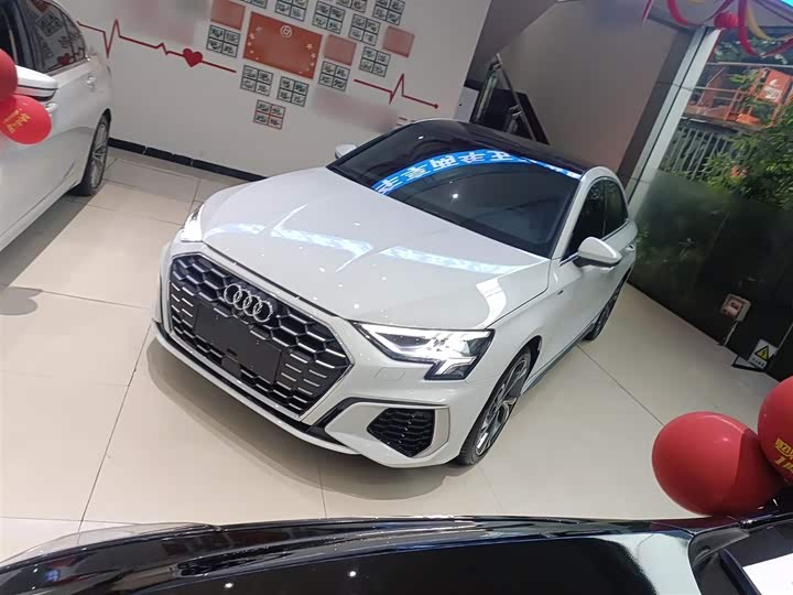 Фото 2 - Audi A3