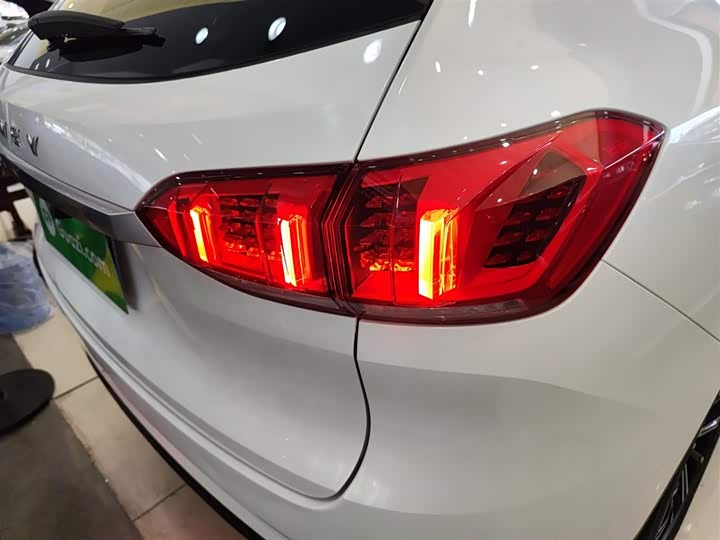 Фото 8 - Wey VV6