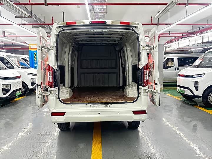 Фото 7 - Dongfeng EM27