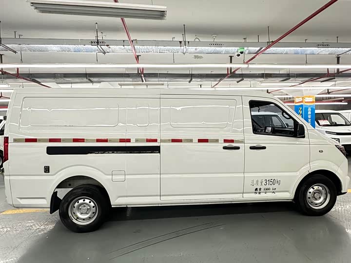 Фото 9 - Dongfeng EM27