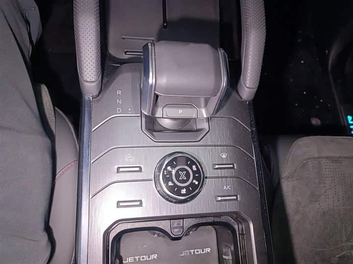 Фото 7 - Jetour T2