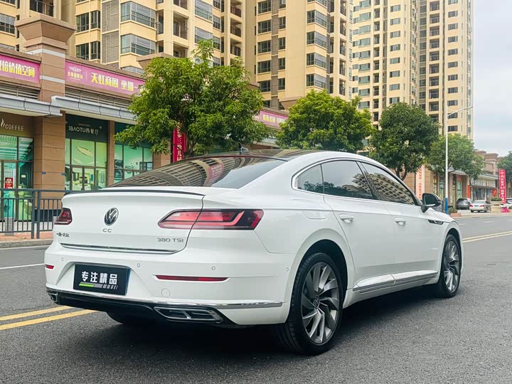 Фото 7 - Volkswagen CC