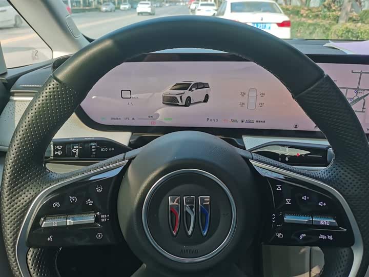 Фото 7 - Buick GL8 Hybrid