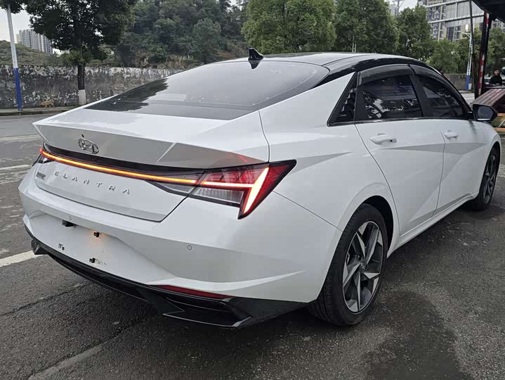 Фото 5 - Hyundai Elantra N line