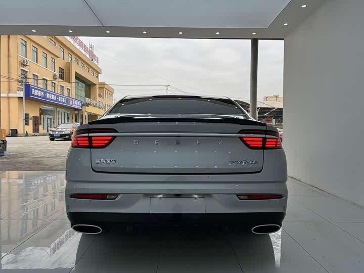 Фото 11 - Geely Preface