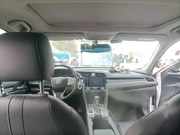 Фото 9 - Honda Civic