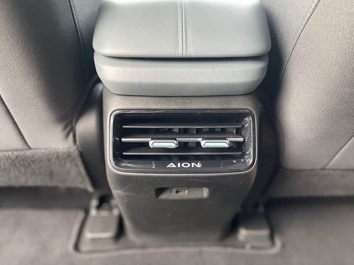 Фото 11 - GAC Aion Y