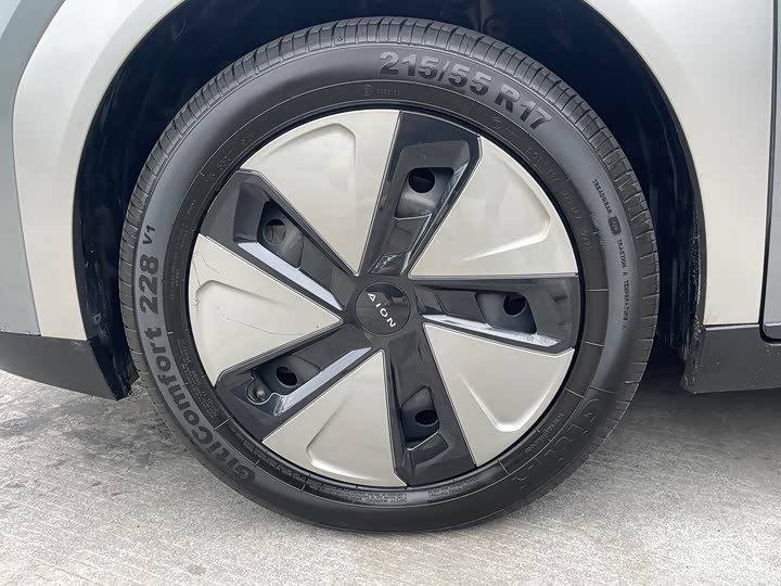 Фото 16 - GAC Aion Y