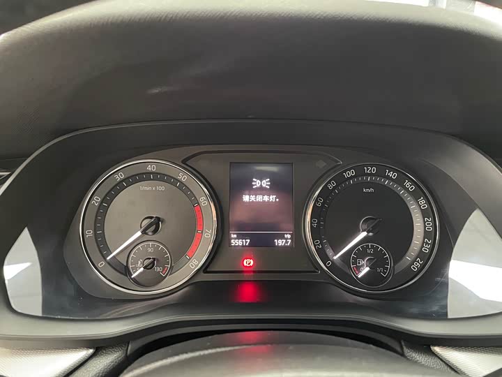 Фото 13 - Skoda Octavia Pro