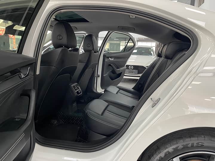 Фото 6 - Skoda Octavia Pro