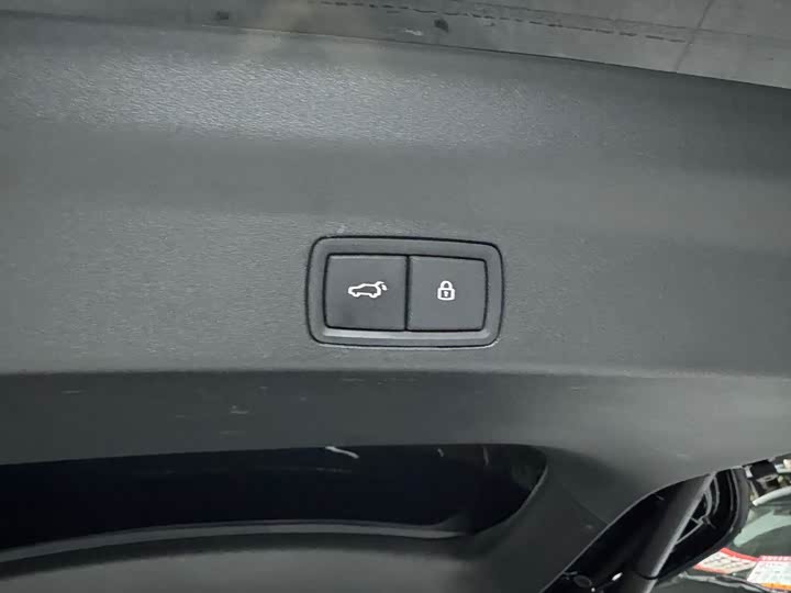 Фото 18 - LiXiang L7