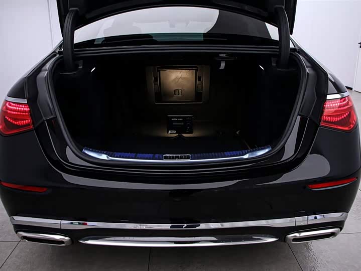 Фото 15 - Mercedes-Benz Maybach S-Class