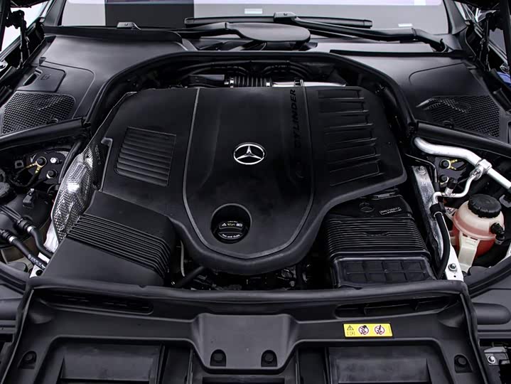 Фото 17 - Mercedes-Benz Maybach S-Class