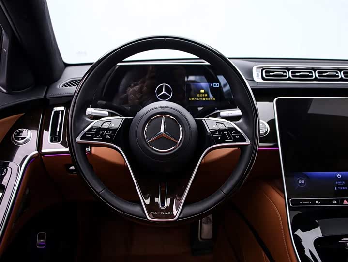 Фото 7 - Mercedes-Benz Maybach S-Class