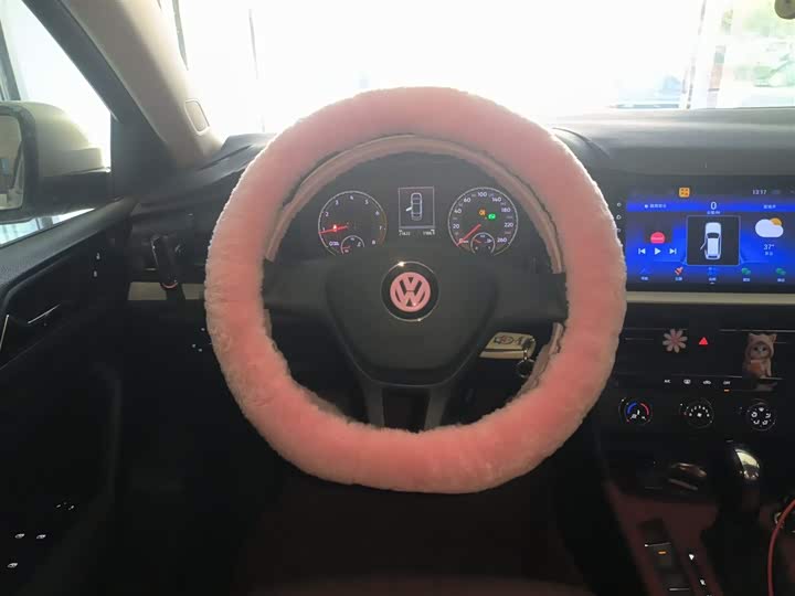 Фото 11 - Volkswagen Lavida