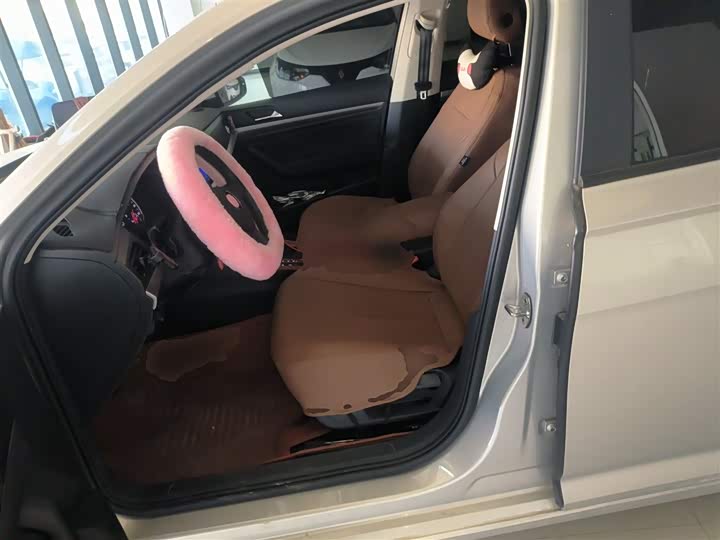 Фото 15 - Volkswagen Lavida