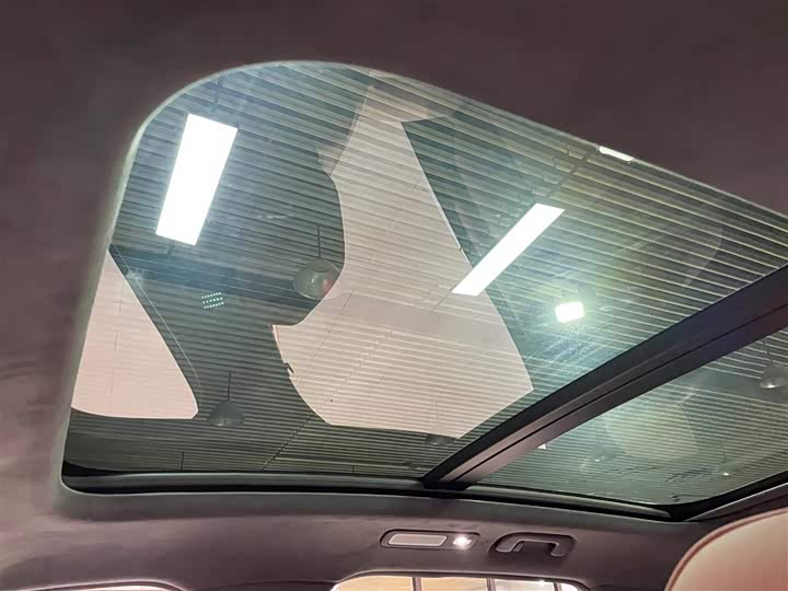 Фото 19 - Nio ES8