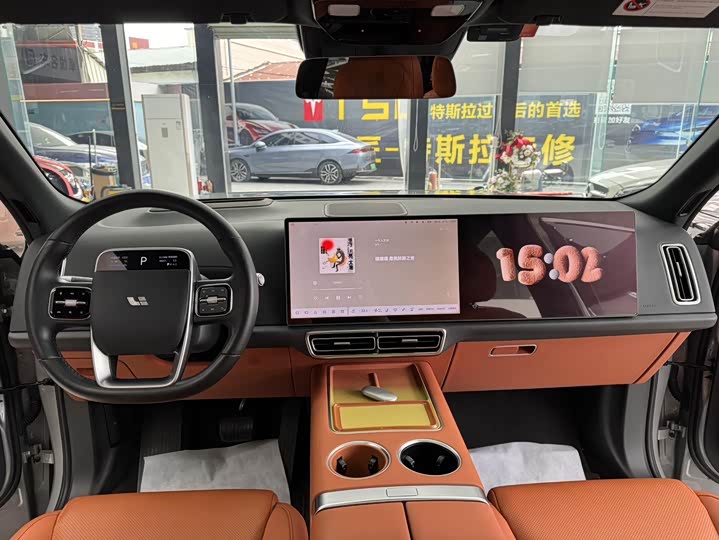 Фото 10 - LiXiang L8