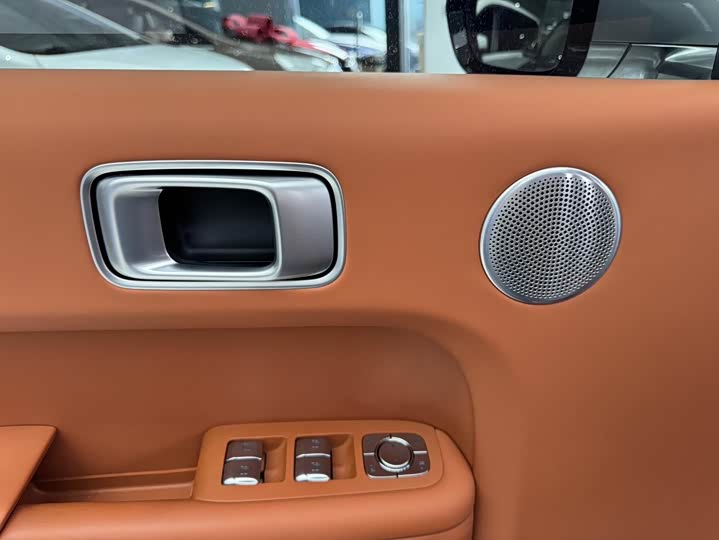 Фото 21 - LiXiang L8