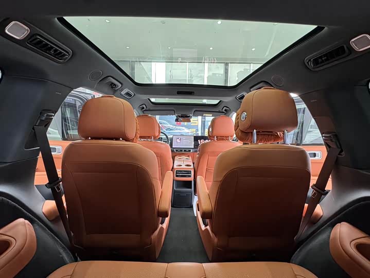 Фото 24 - LiXiang L8