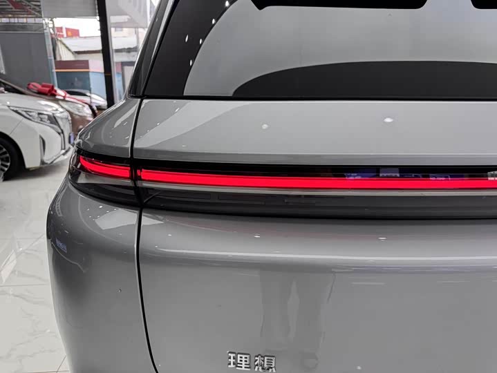 Фото 28 - LiXiang L8