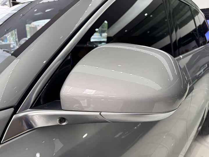 Фото 29 - LiXiang L8