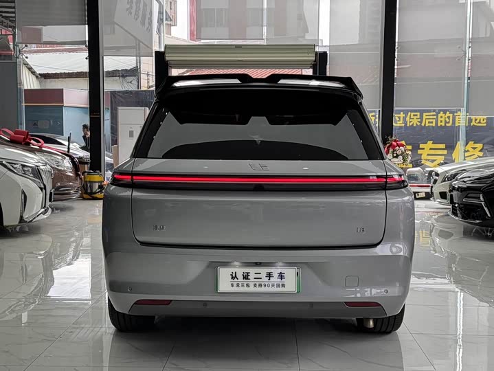 Фото 7 - LiXiang L8