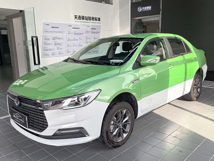 Фото 1 - BYD Qin EV