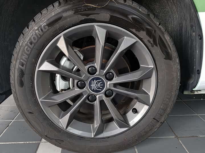 Фото 5 - BYD Qin EV