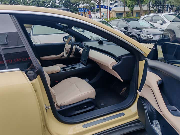 Фото 10 - Nio ET5