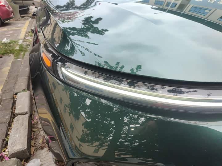 Фото 8 - LiXiang L8