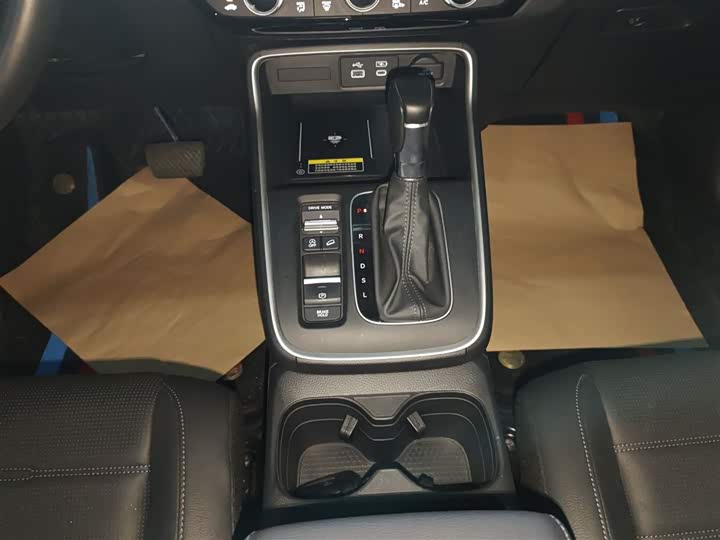 Фото 14 - Honda CR-V