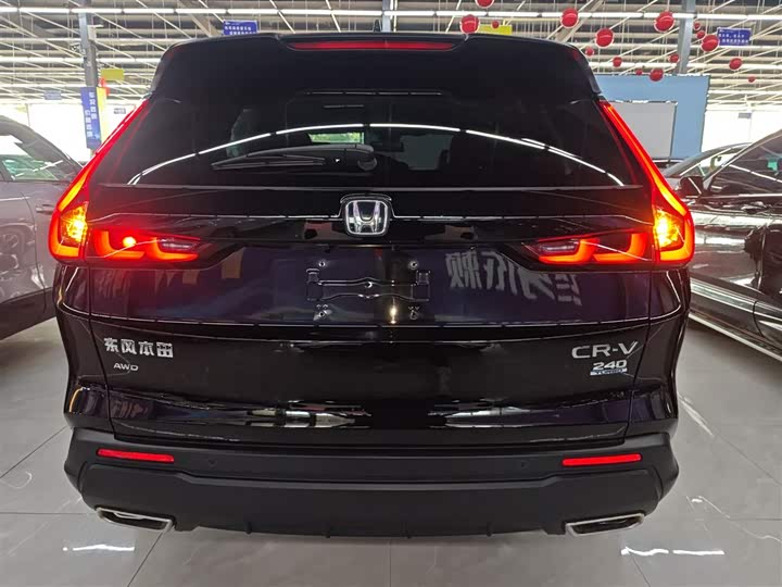 Фото 6 - Honda CR-V