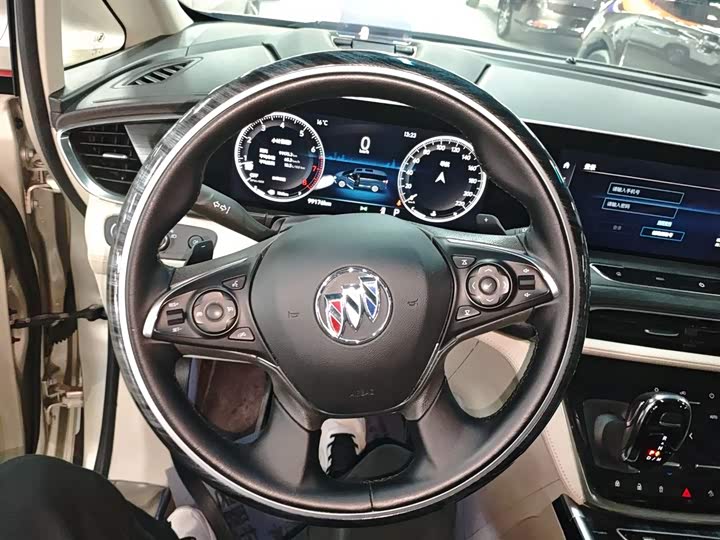 Фото 11 - Buick GL8 ES