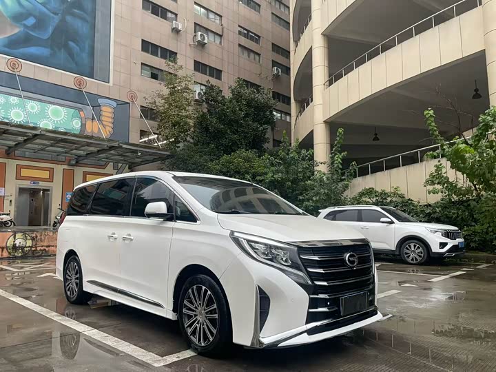 Фото 3 - GAC Trumpchi M8