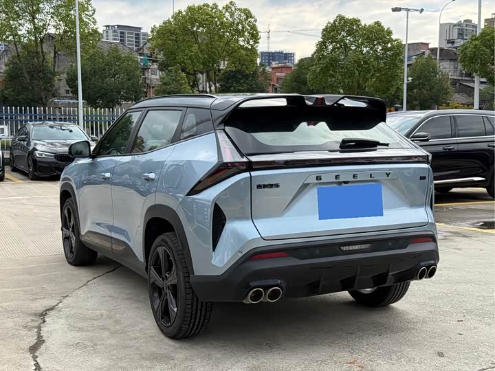 Фото 6 - Geely Atlas