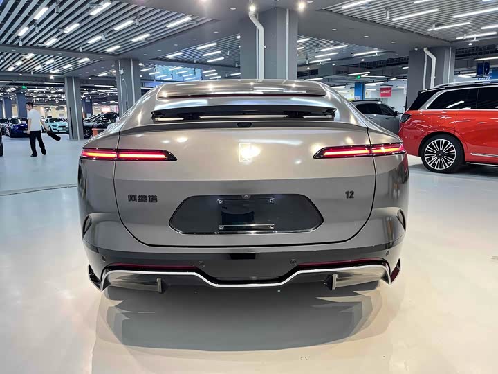 Фото 22 - Avatr 12