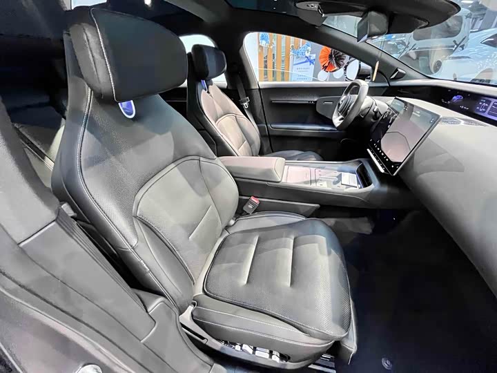 Фото 29 - Avatr 12