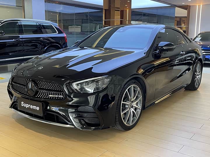 Фото 1 - Mercedes-Benz E-Class