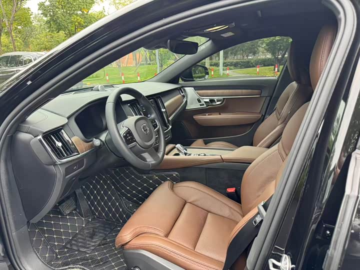 Фото 5 - Volvo S90