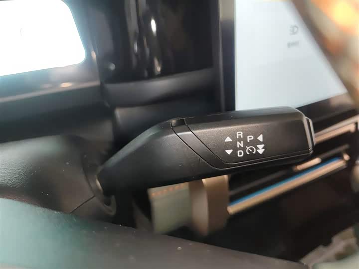 Фото 14 - Chery iCar 03