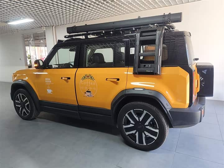 Фото 5 - Chery iCar 03