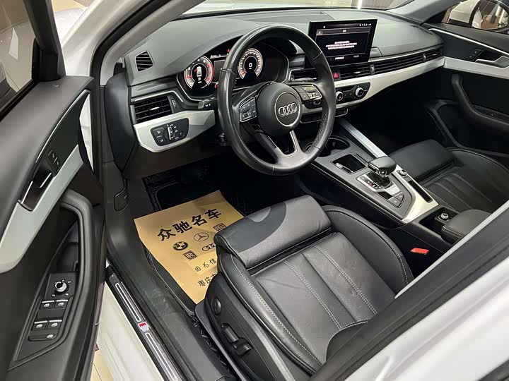Фото 4 - Audi A4L