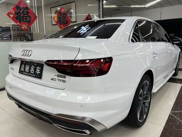 Фото 9 - Audi A4L