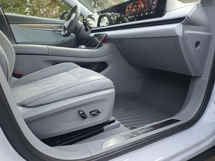 Фото 16 - Voyah Passion